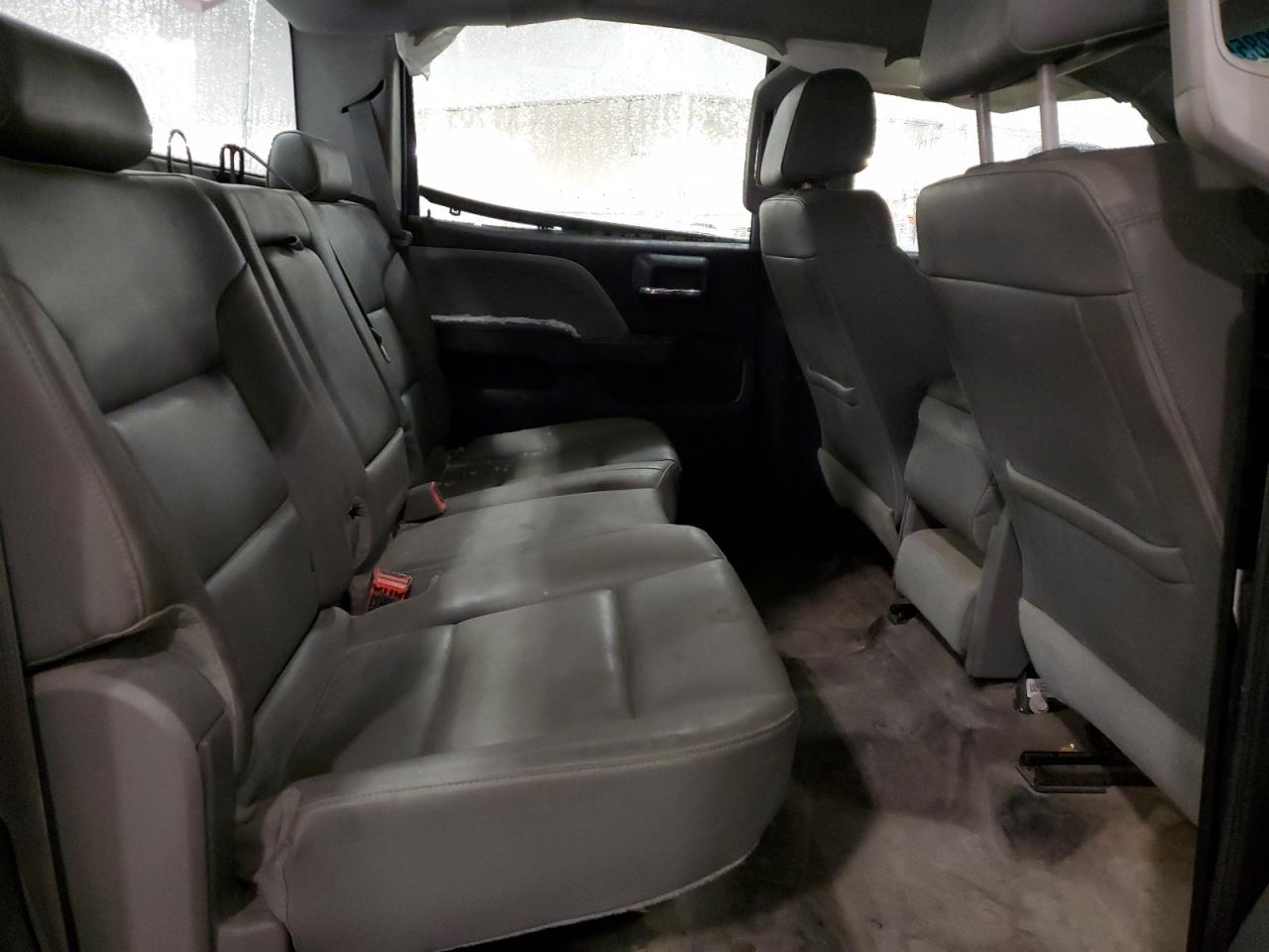 2016 Chevrolet Silverado - Image 10