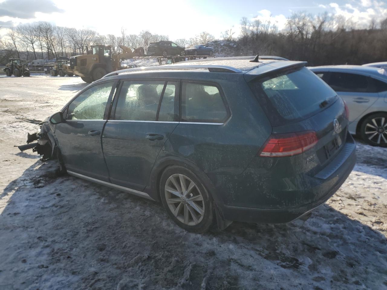 2018 Volkswagen Golf - Image 2