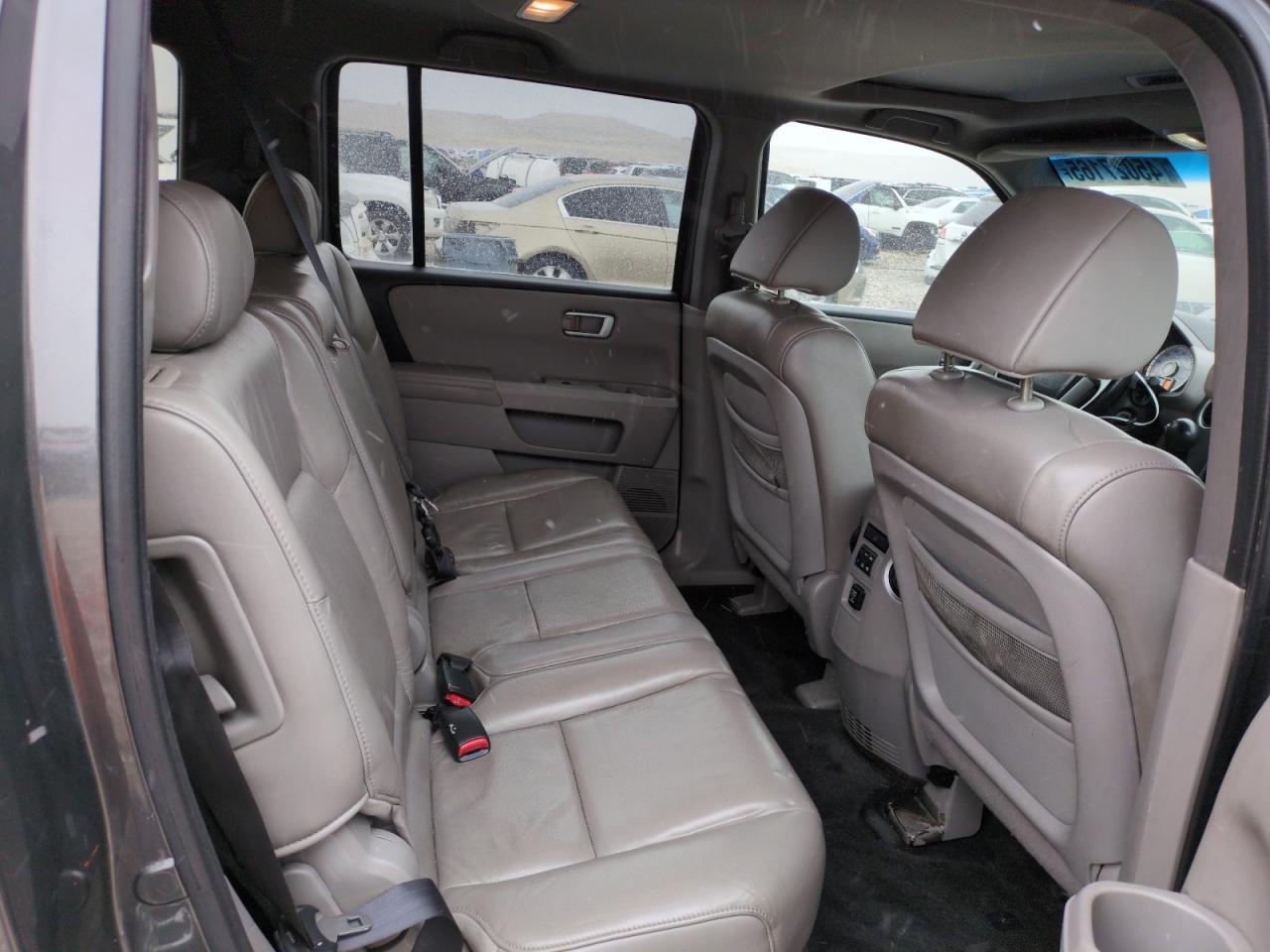 2011 Honda Pilot - Image 10