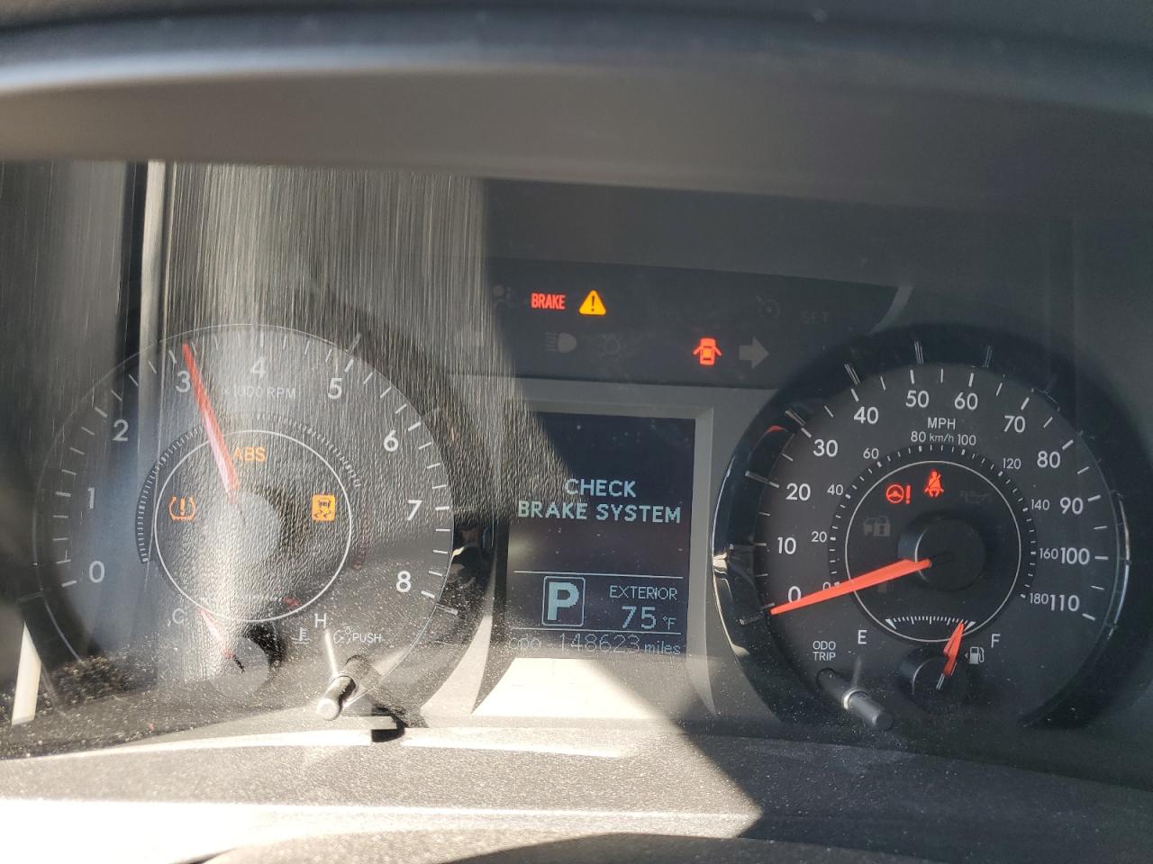 2016 Toyota Sienna - Image 9
