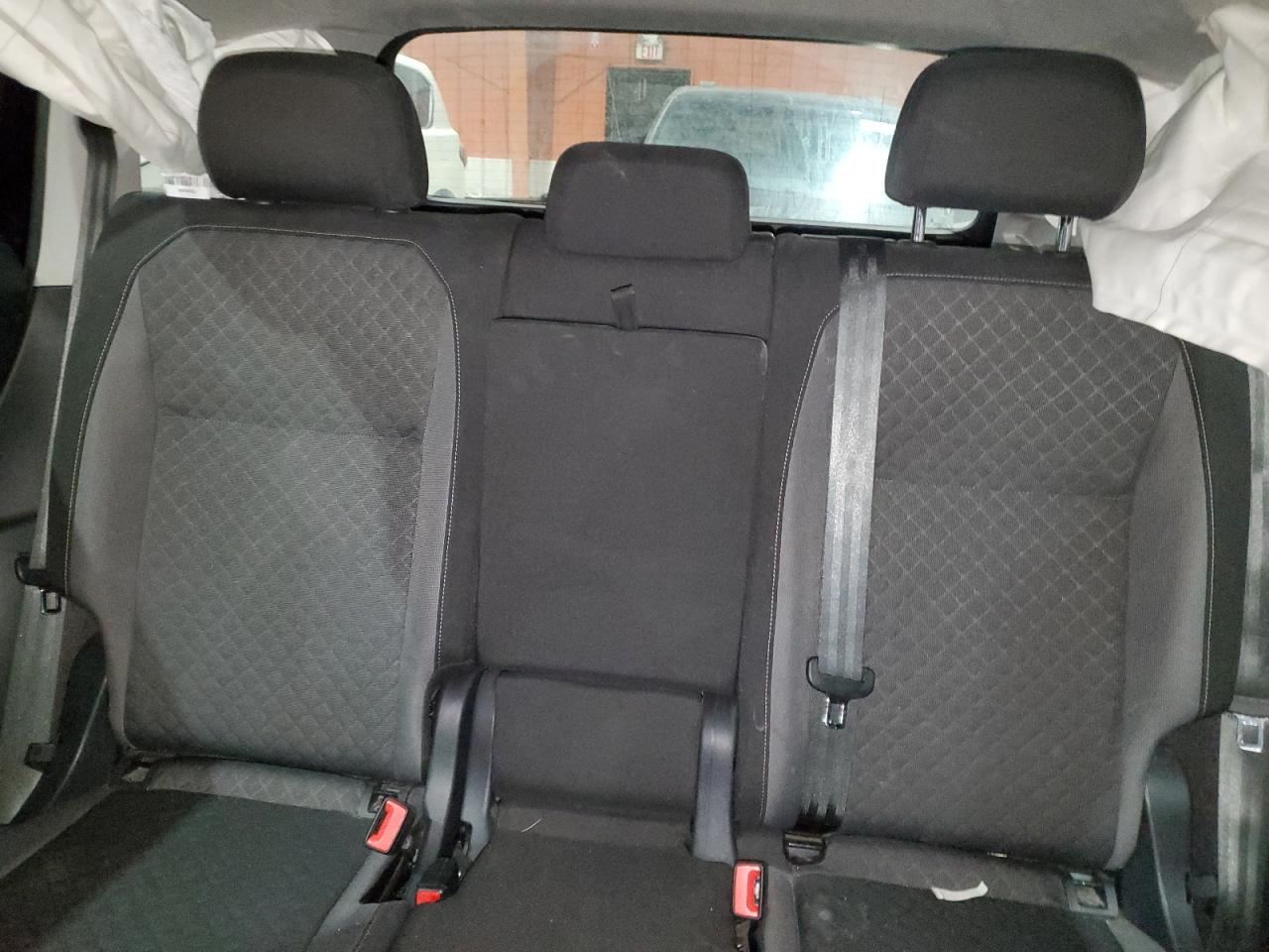 2019 Volkswagen Tiguan - Image 10