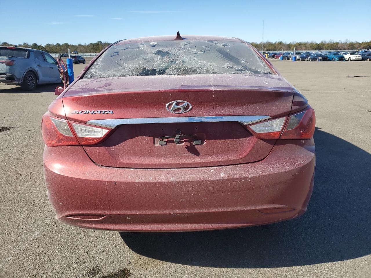 2011 Hyundai Sonata - Image 6