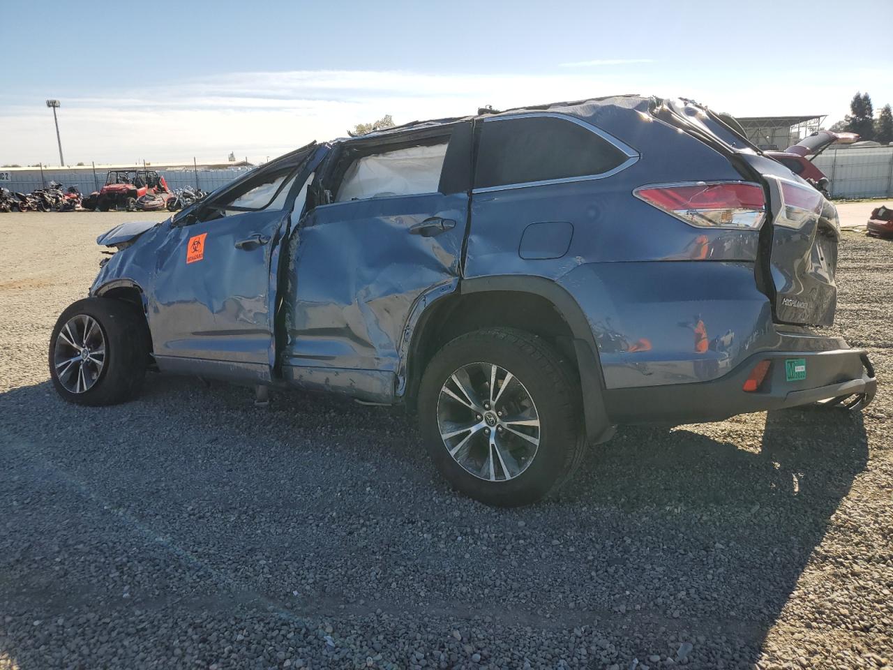 2016 Toyota Highlander - Image 2