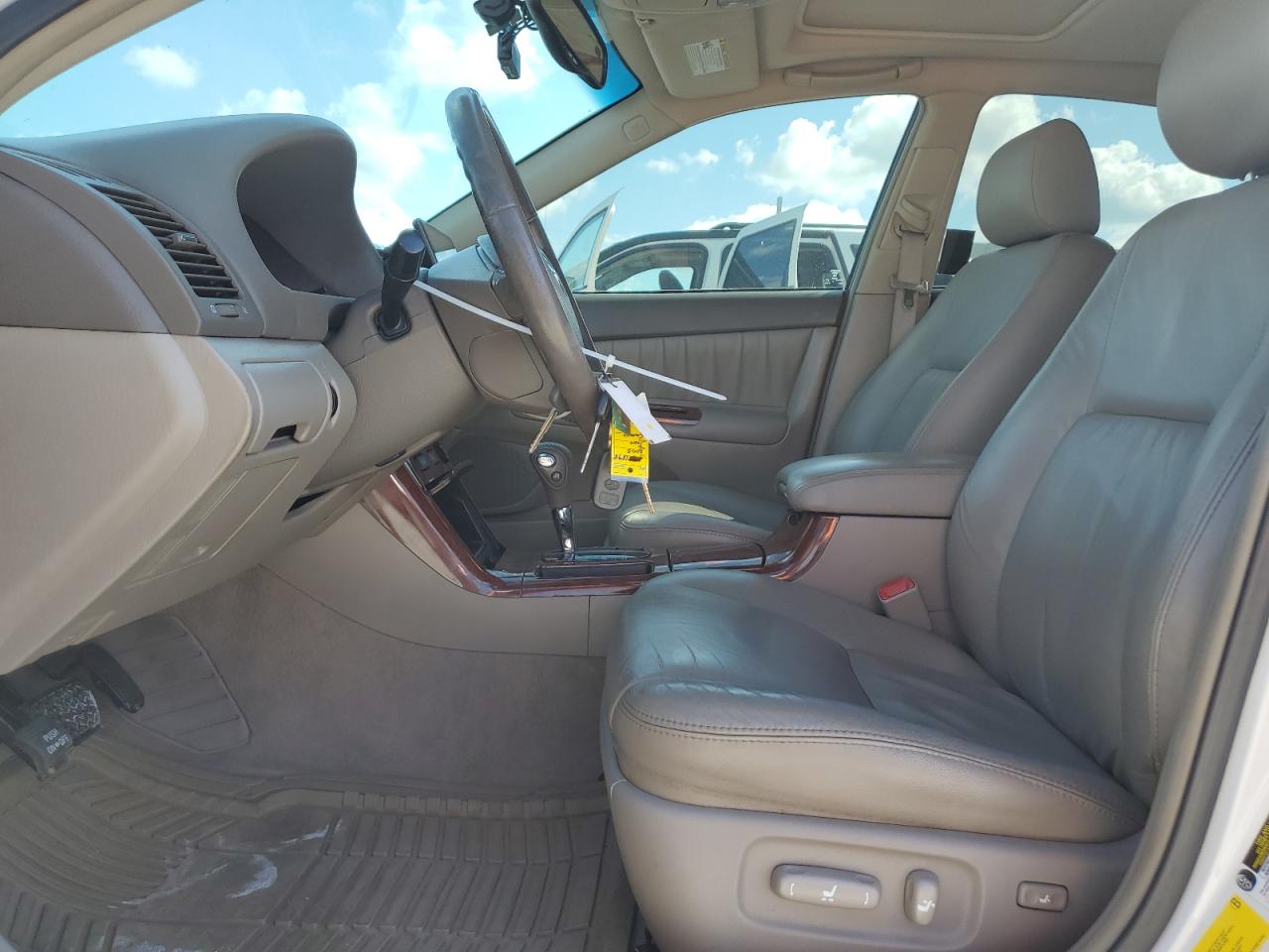 2005 Toyota Camry - Image 7