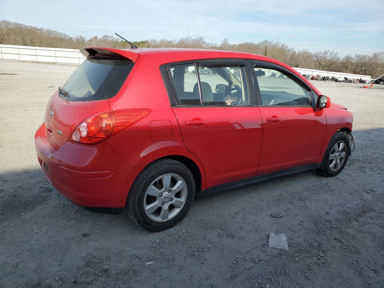 2012 Nissan Versa - Image 3