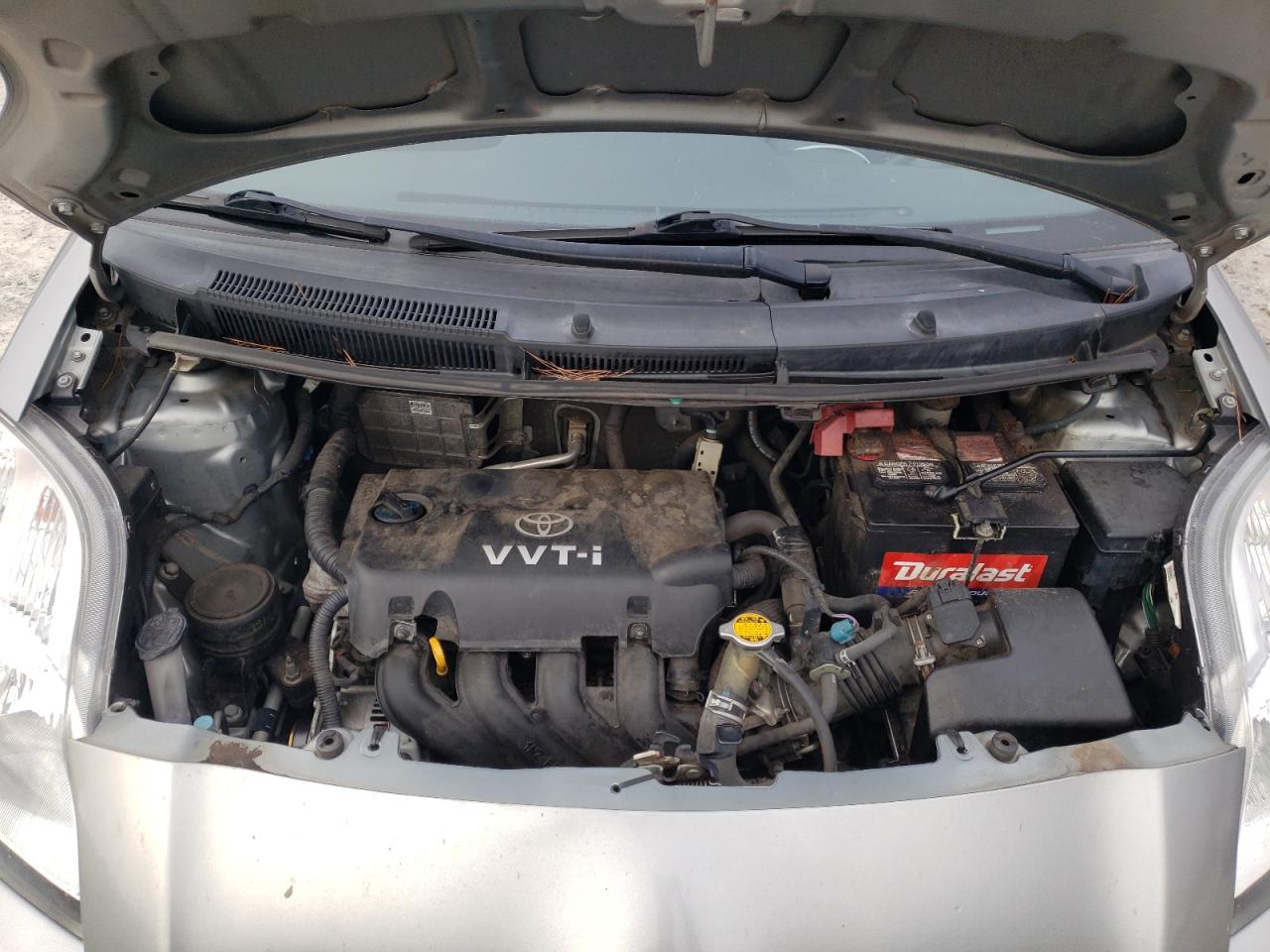 2011 Toyota Yaris - Image 11
