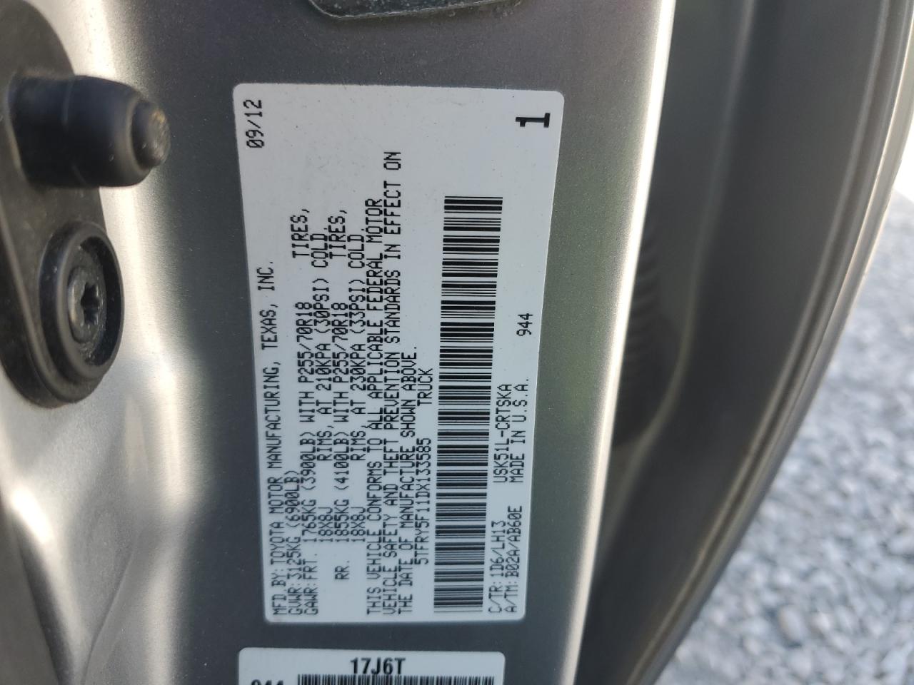 2013 Toyota Tundra - Image 14