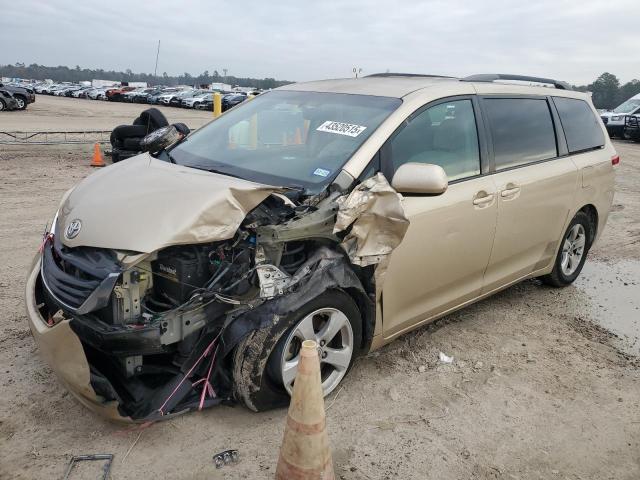 2011 Toyota Sienna Le