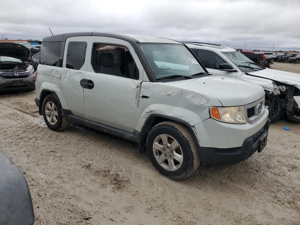 2010 Honda Element - Image 4