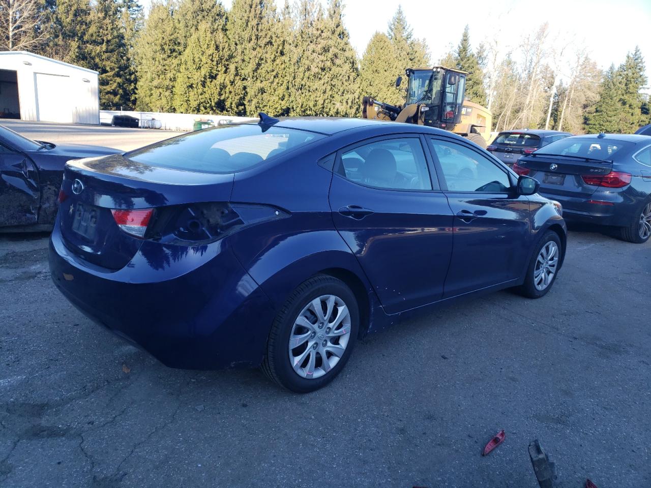 2011 Hyundai Elantra - Image 3