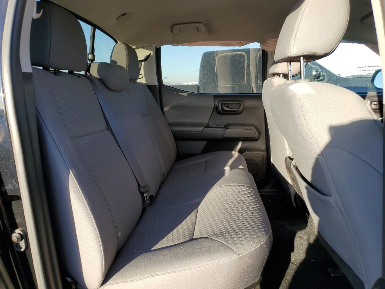 2020 Toyota Tacoma - Image 10