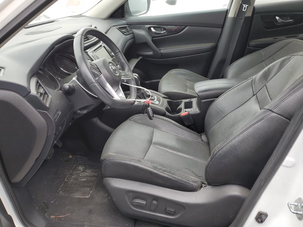 2017 Nissan Rogue - Image 7