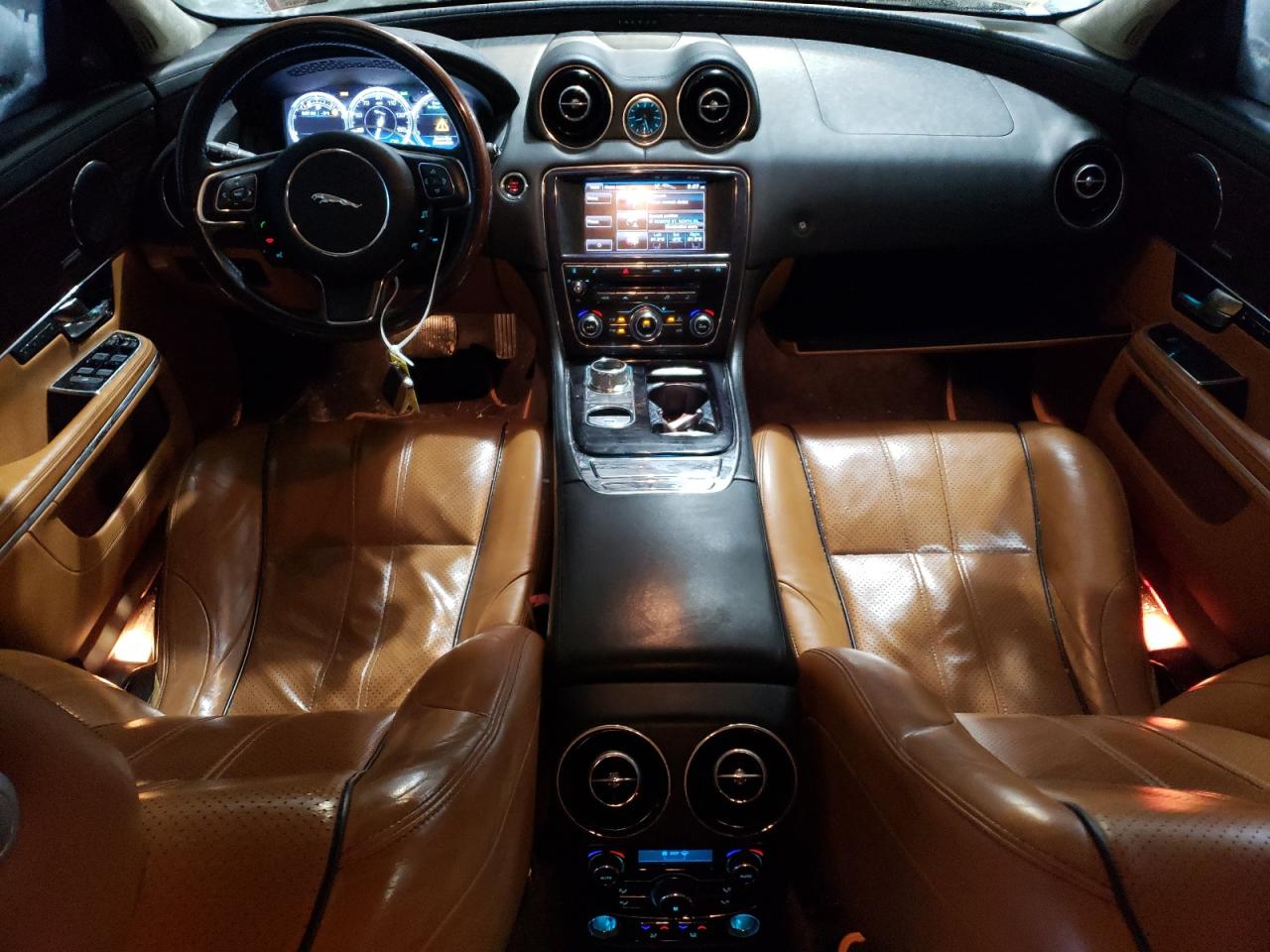 2013 Jaguar XJ - Image 8