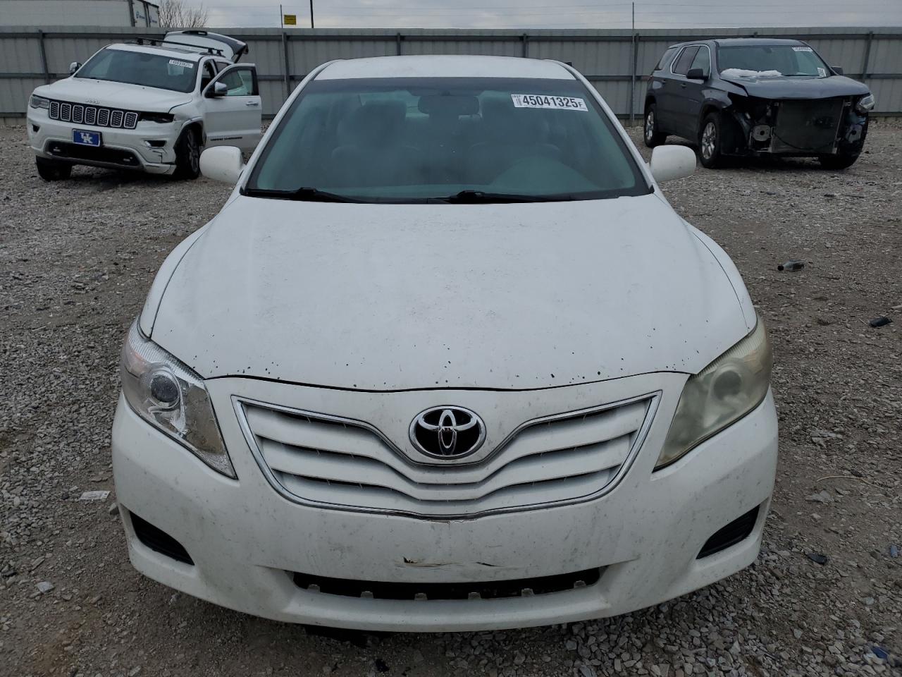 2011 Toyota Camry - Image 5