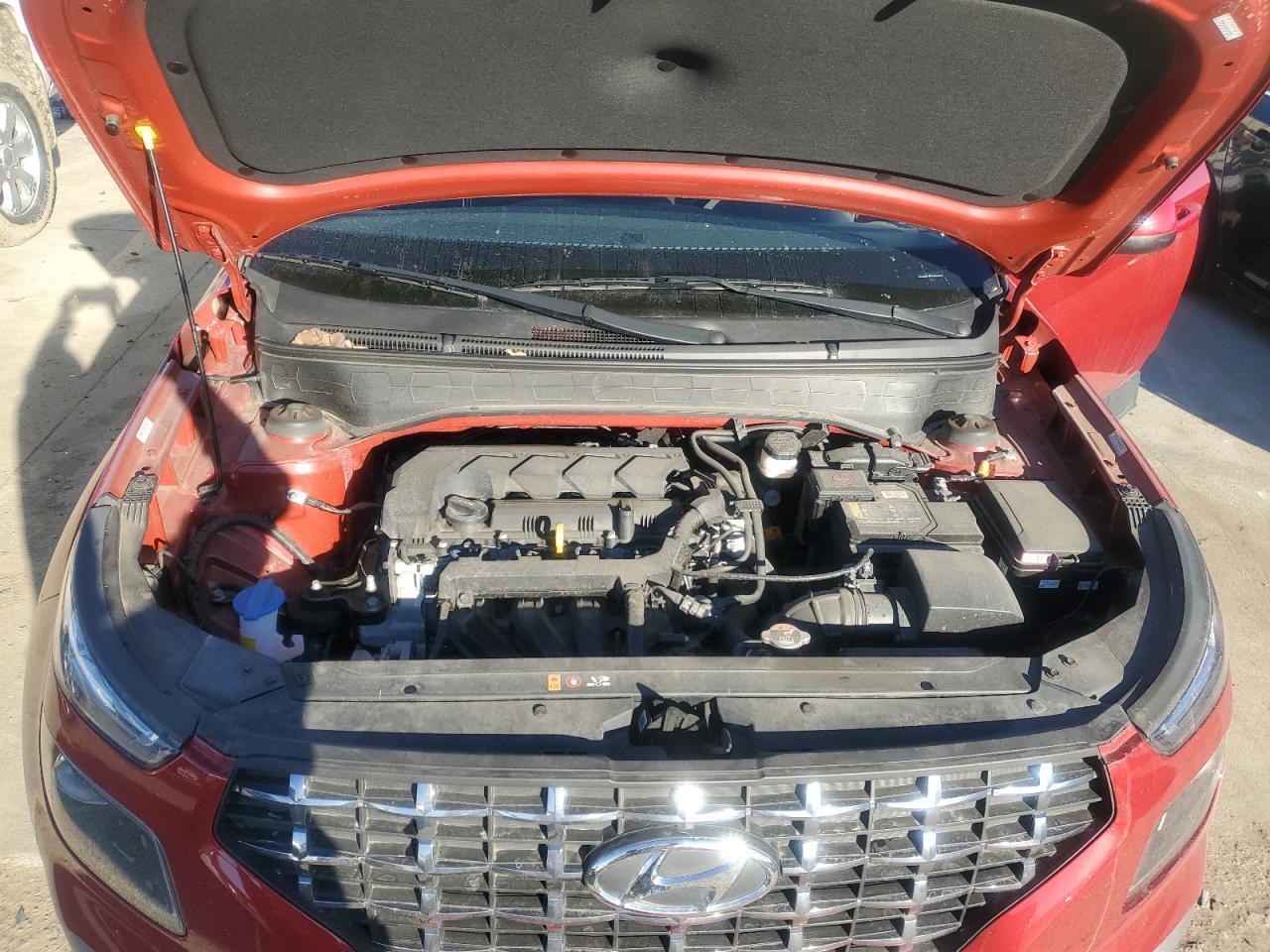 2022 Hyundai Venue - Image 13