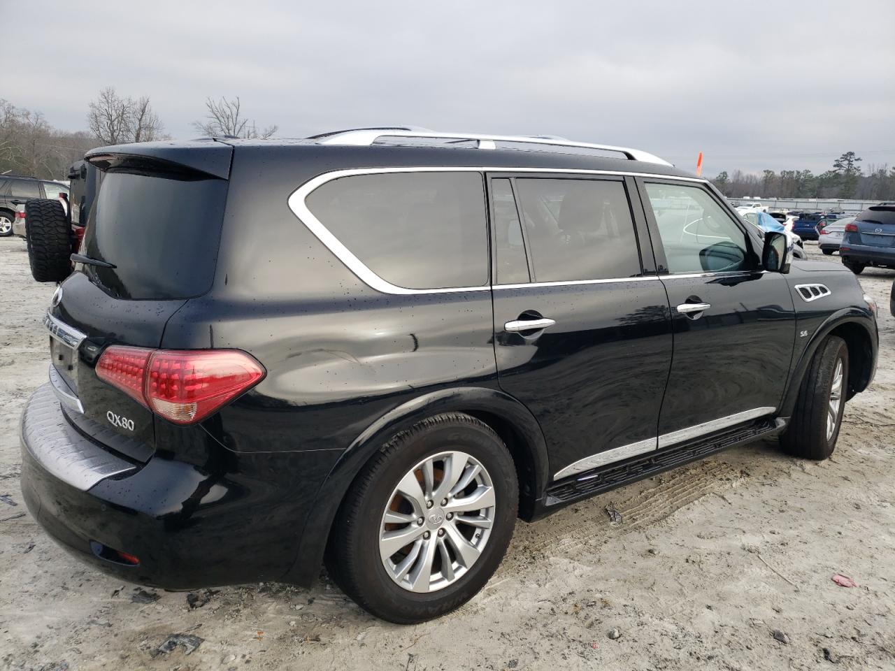 2016 Infiniti QX80 - Image 3