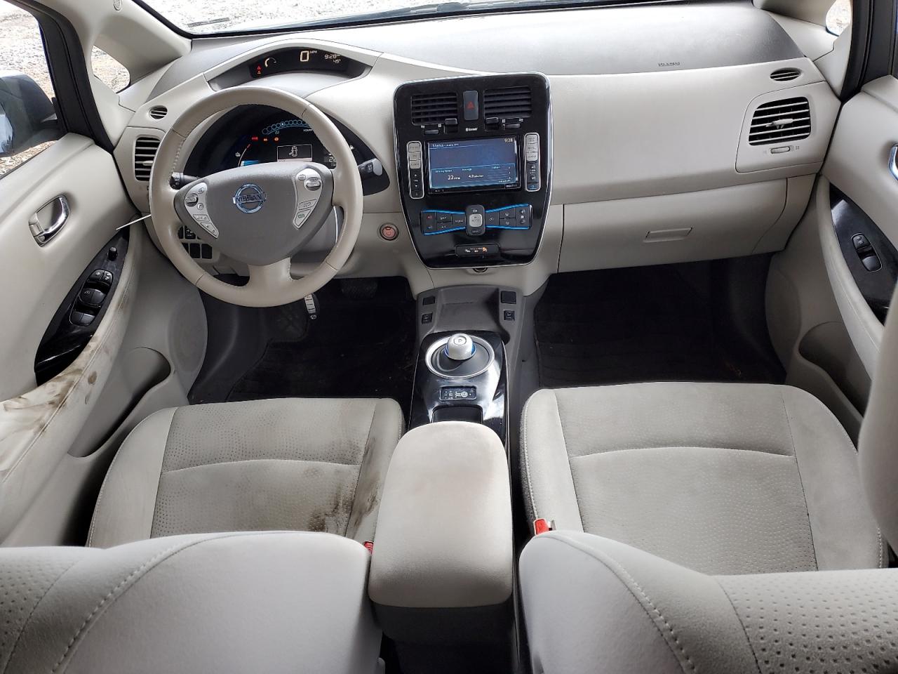 2015 Nissan Leaf - Image 8