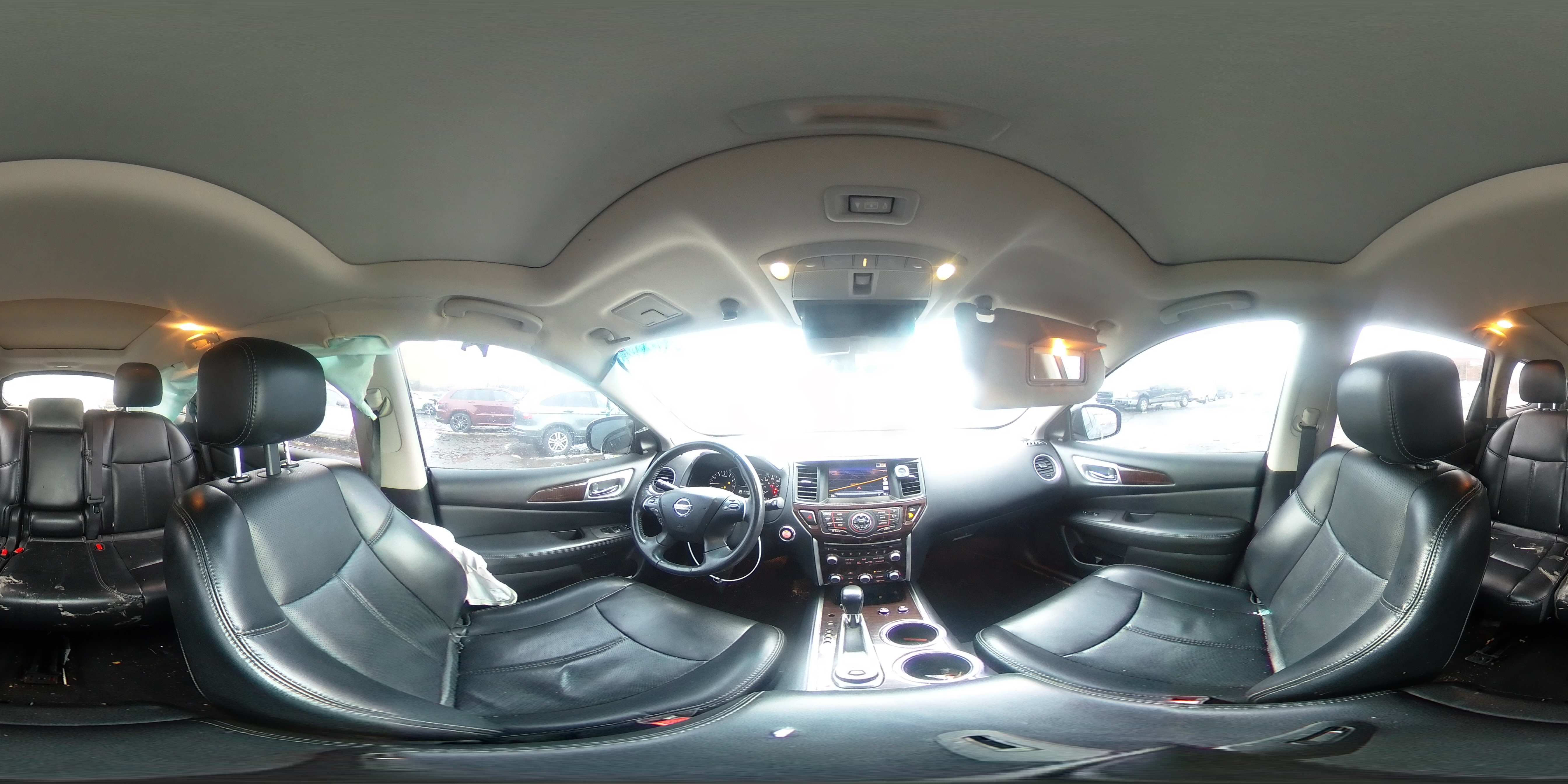 2015 Nissan Pathfinder - Image 14