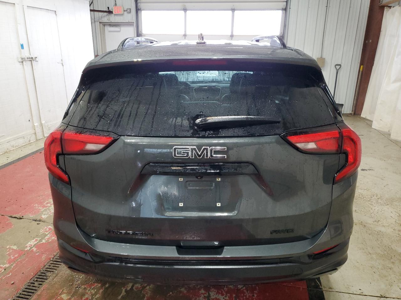 2021 GMC Terrain - Image 6