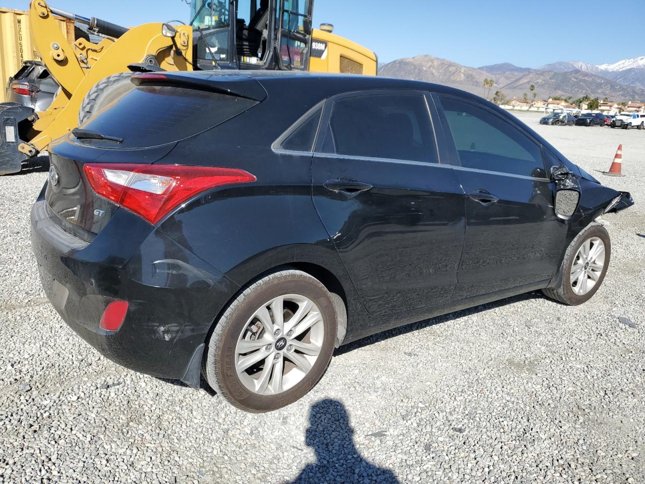 2016 Hyundai Elantra - Image 3