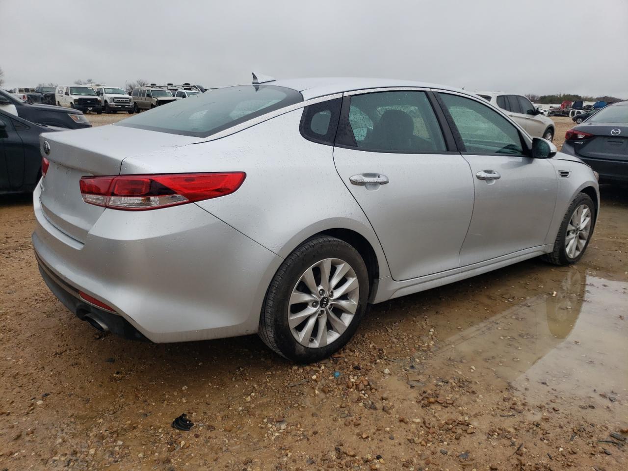 2017 Kia Optima - Image 3