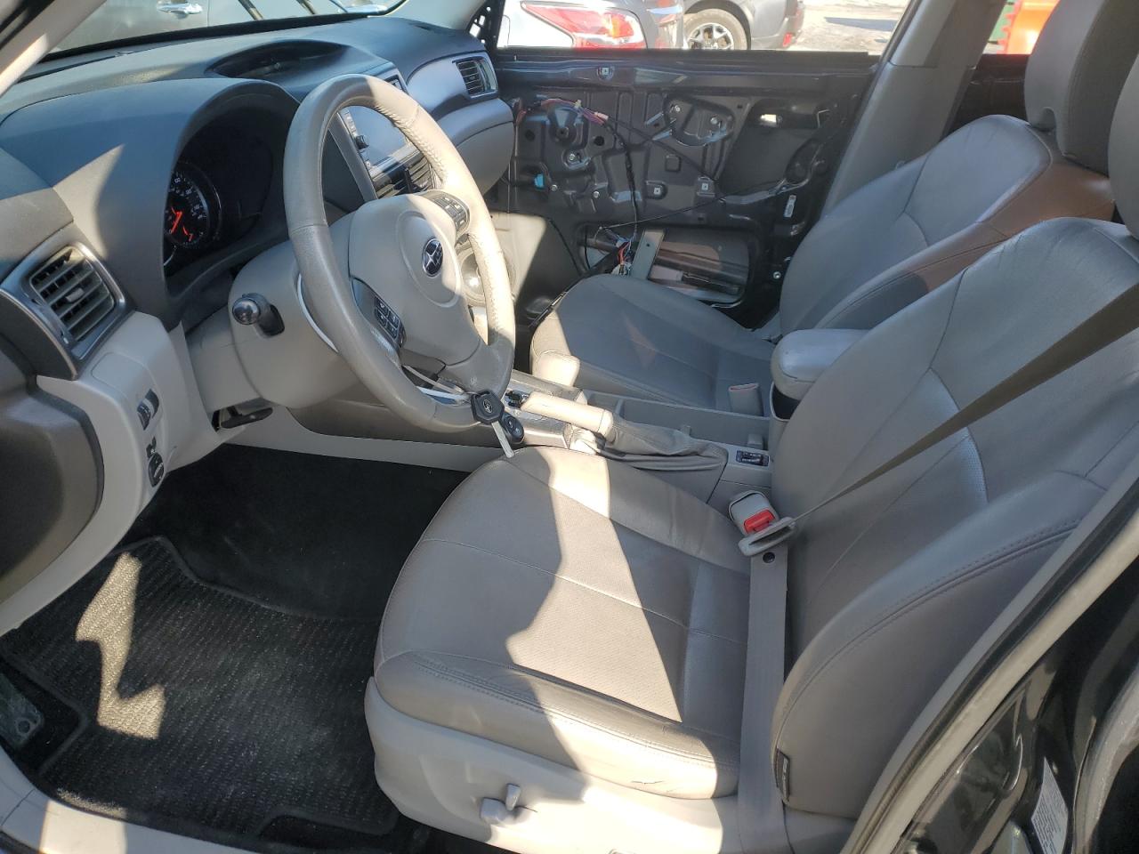 2011 Subaru Forester Touring VIN: JF2SHAHCXBH762716 Lot: 45628635