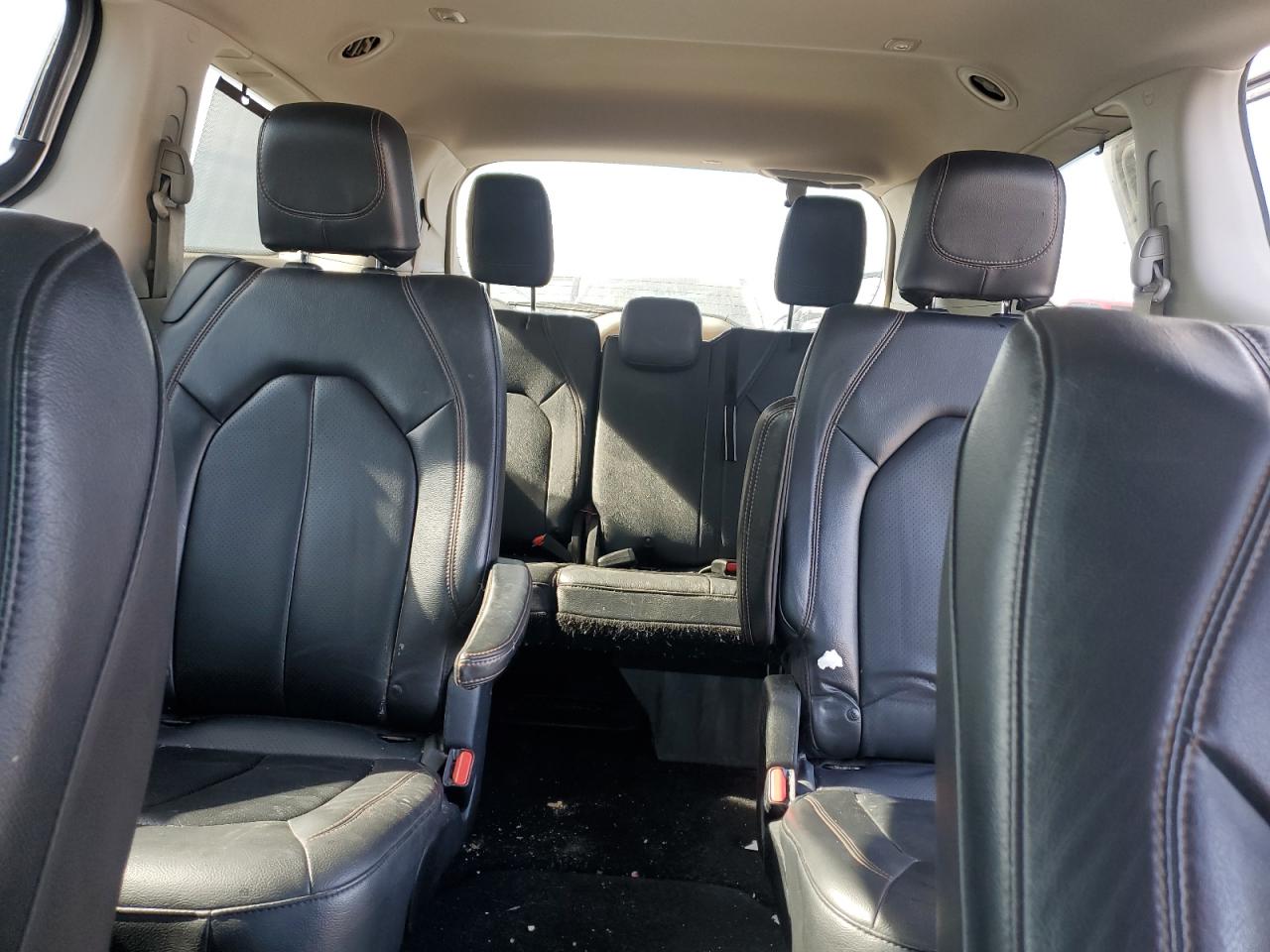 2020 Chrysler Pacifica - Image 10