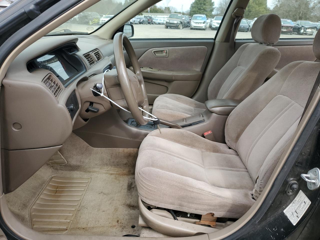 1999 Toyota Camry - Image 7