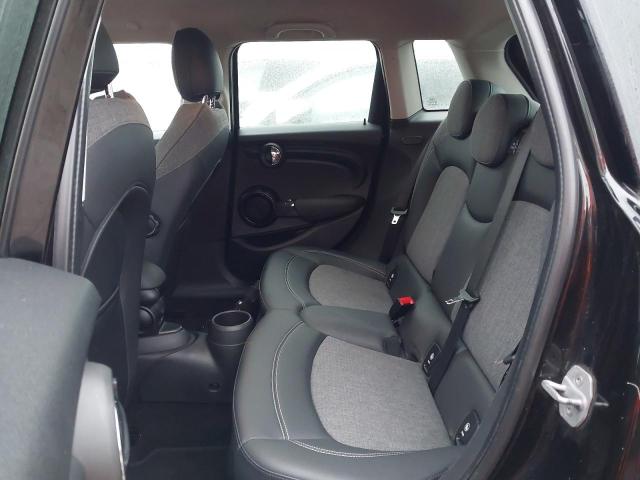 2015 MINI COOPER D AUTO 