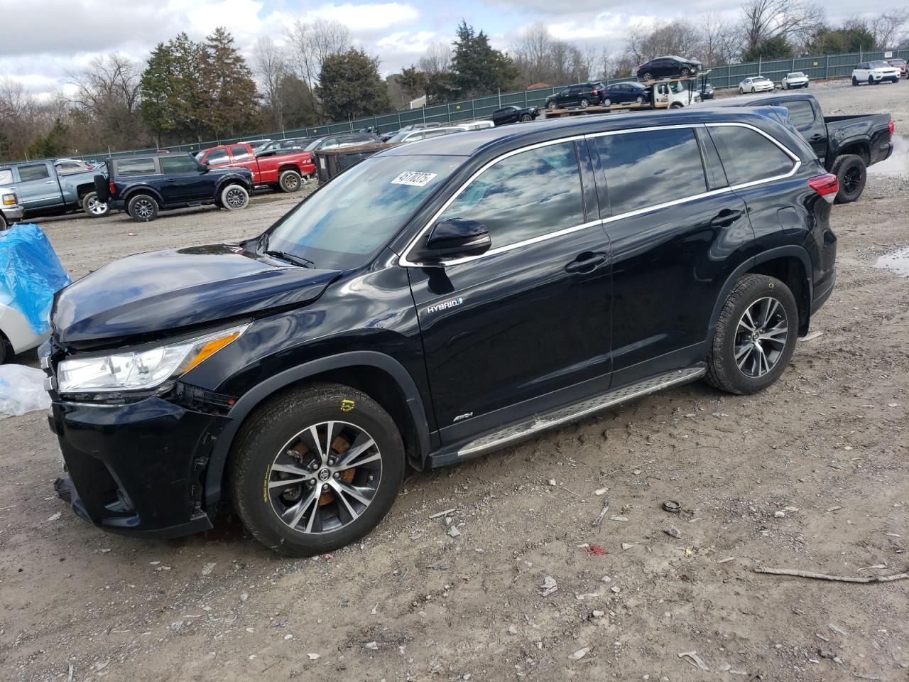 2019 Toyota Highlander - Image 1