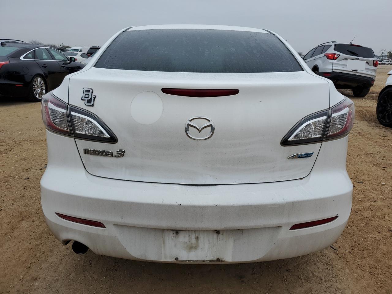2012 Mazda 3 - Image 6