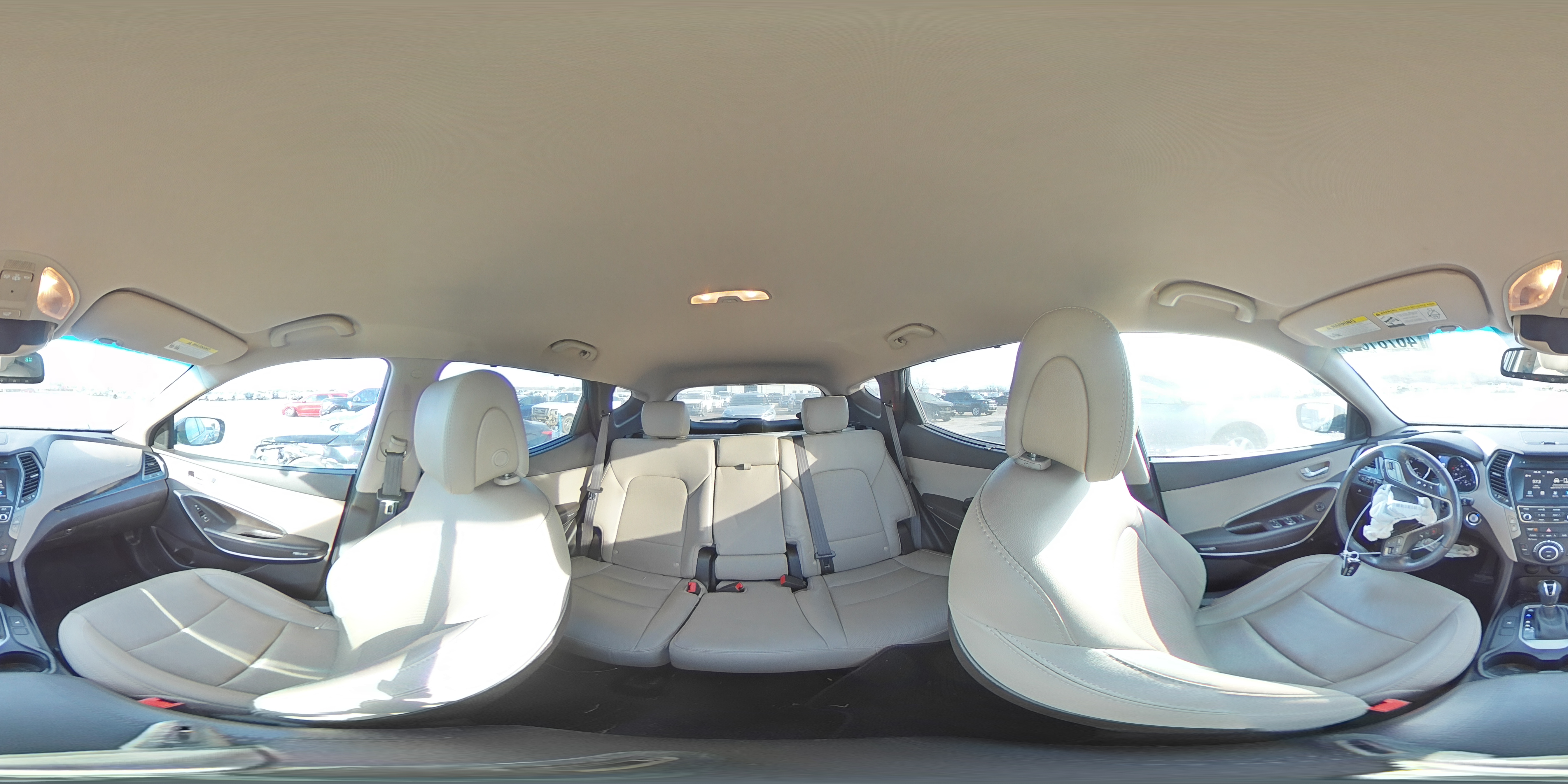 2017 Hyundai Santa Fe - Image 14
