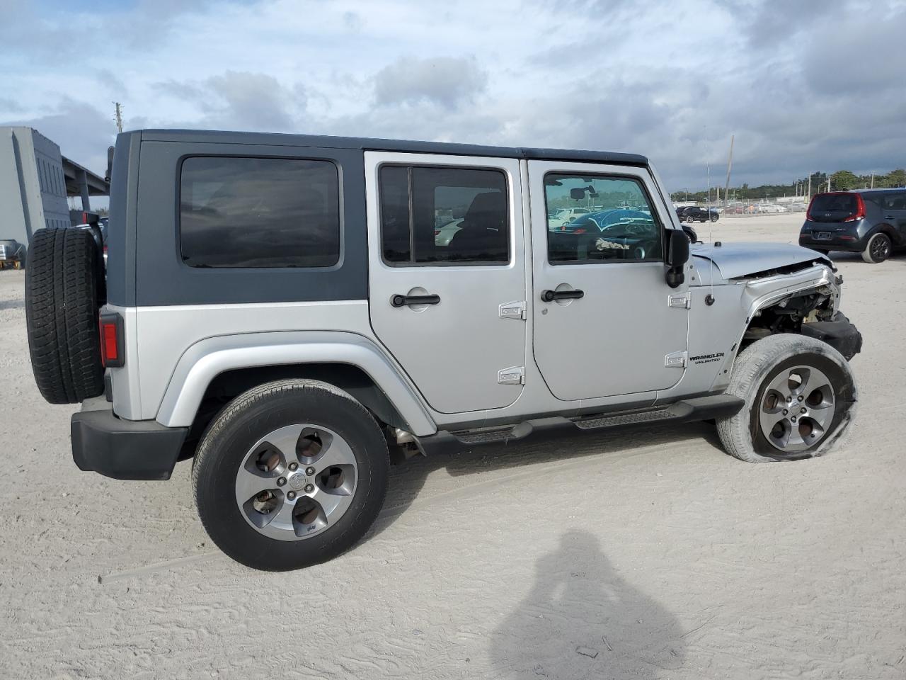 2010 Jeep Wrangler - Image 3