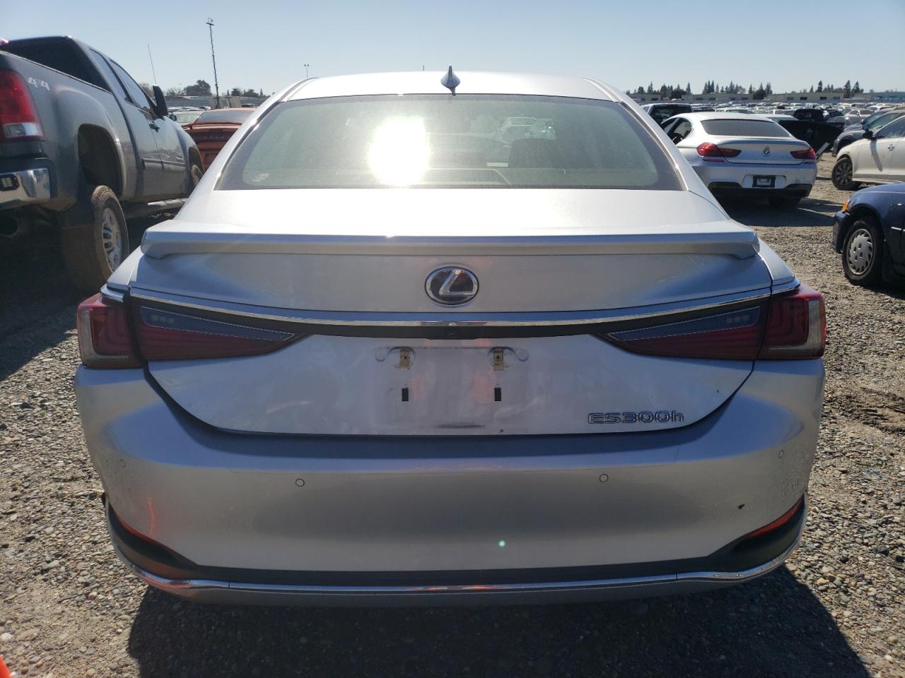 2019 Lexus ES - Image 6