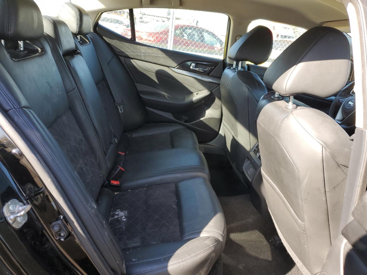 2018 Nissan Maxima - Image 10