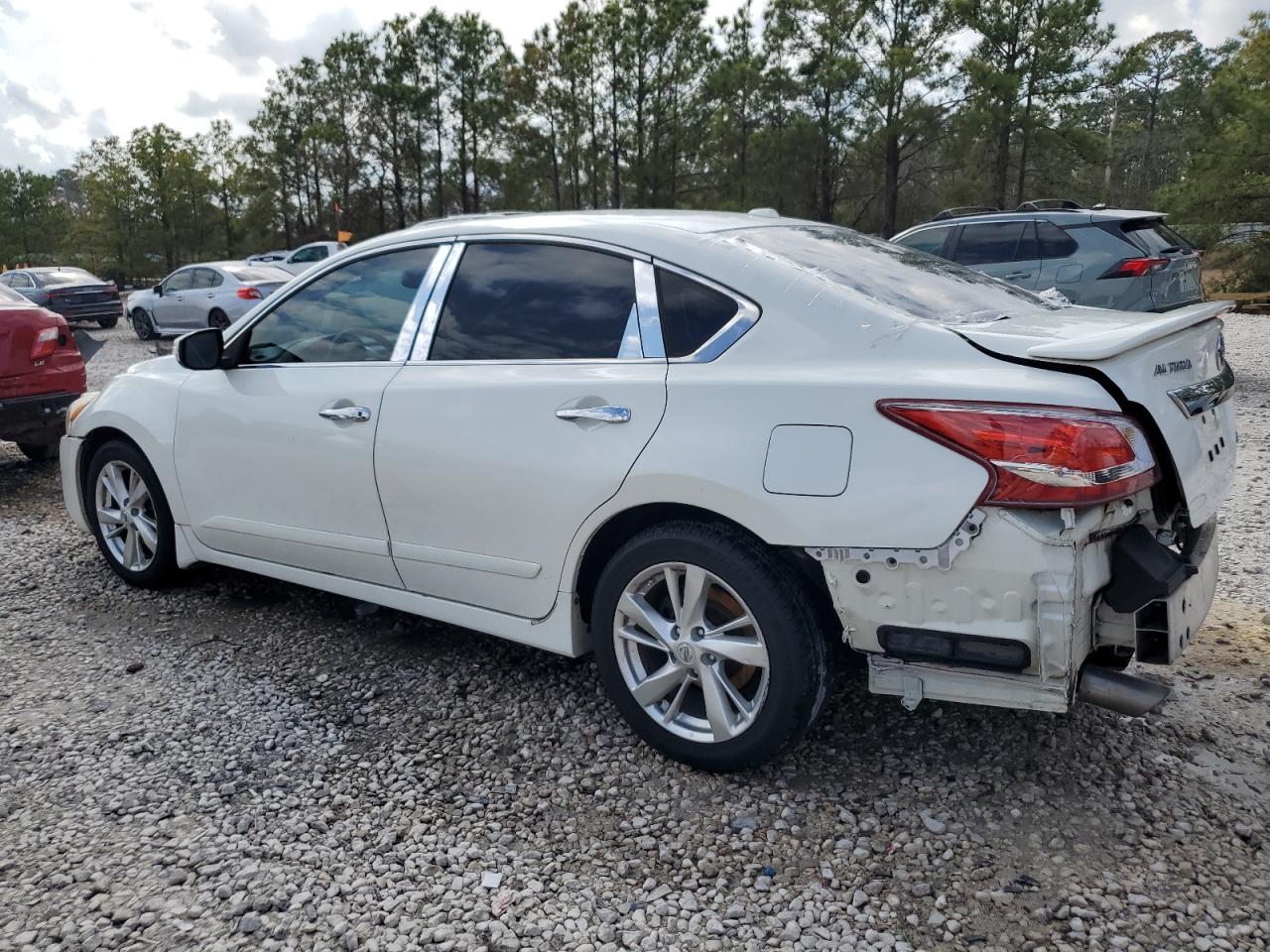 2013 Nissan Altima - Image 2