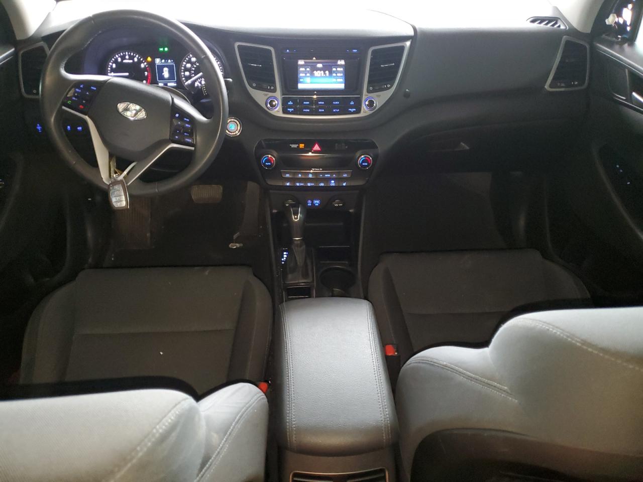 2017 Hyundai Tucson - Image 8