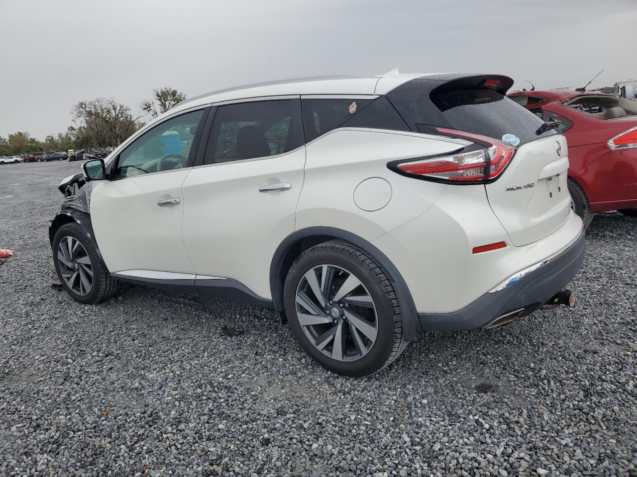 2015 Nissan Murano - Image 2
