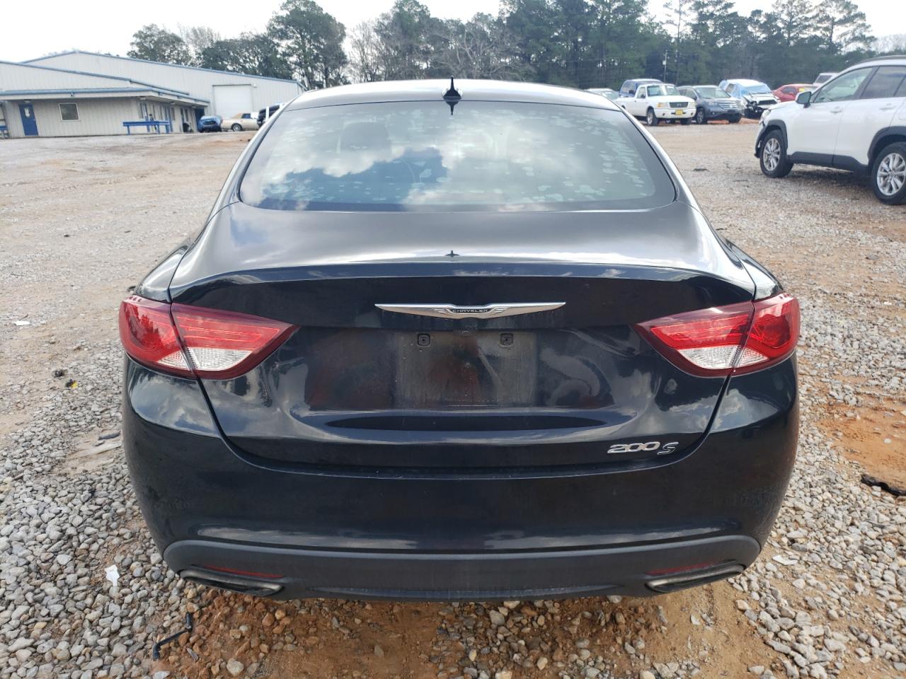 2016 Chrysler 200 - Image 6