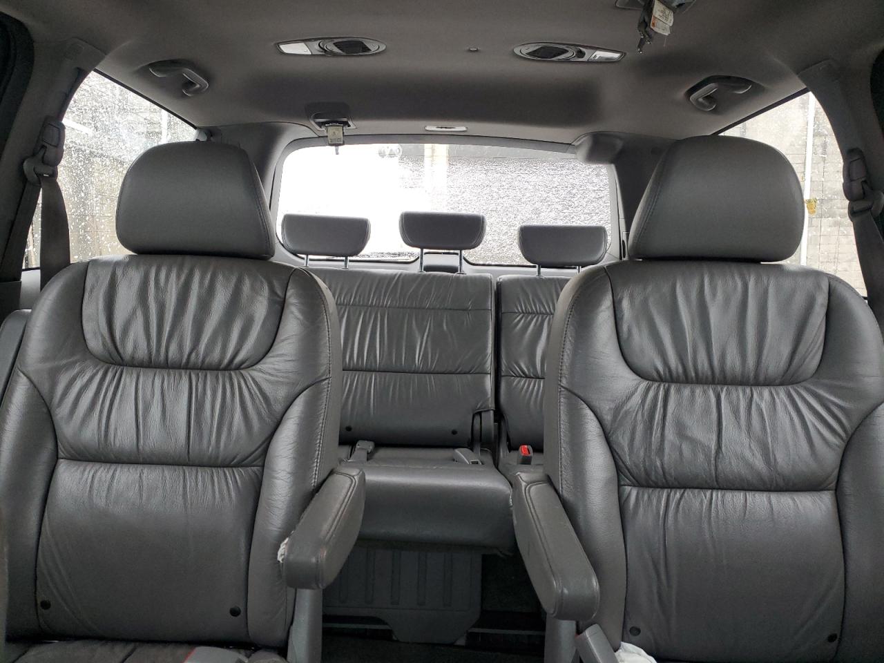 2010 Honda Odyssey - Image 10