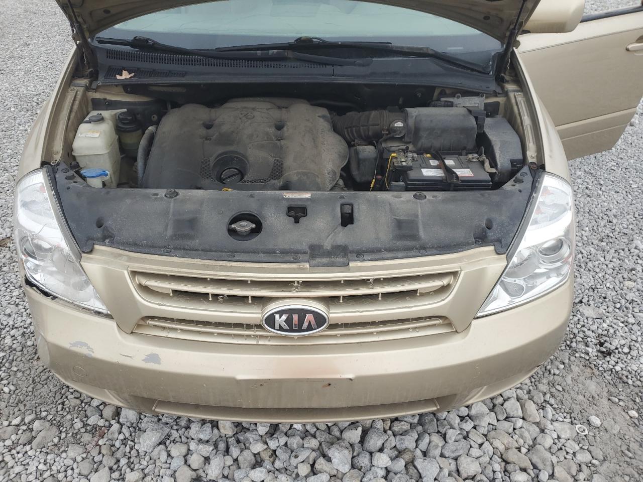 2008 Kia Sedona - Image 12