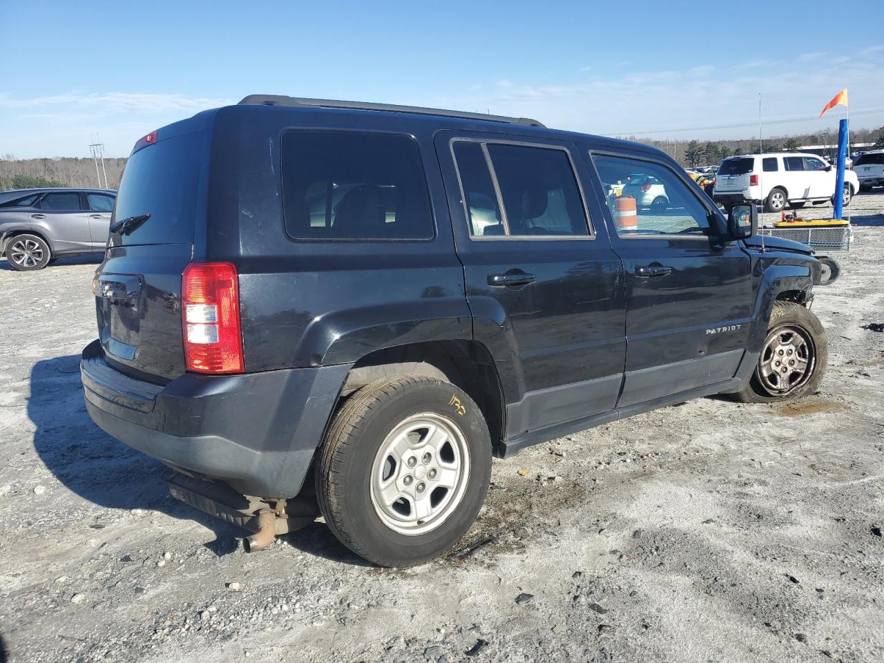 2015 Jeep Liberty (Patriot) - Image 3