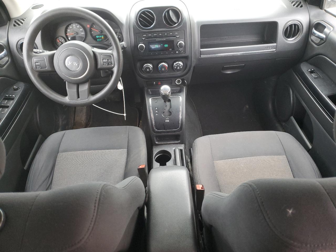 2012 Jeep Compass - Image 8