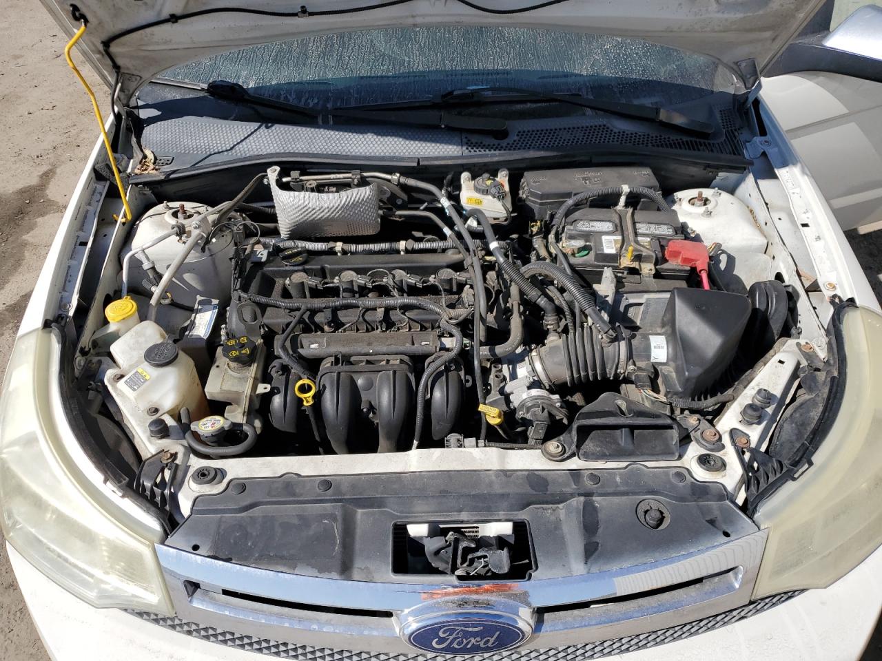 2010 Ford Focus - Image 11