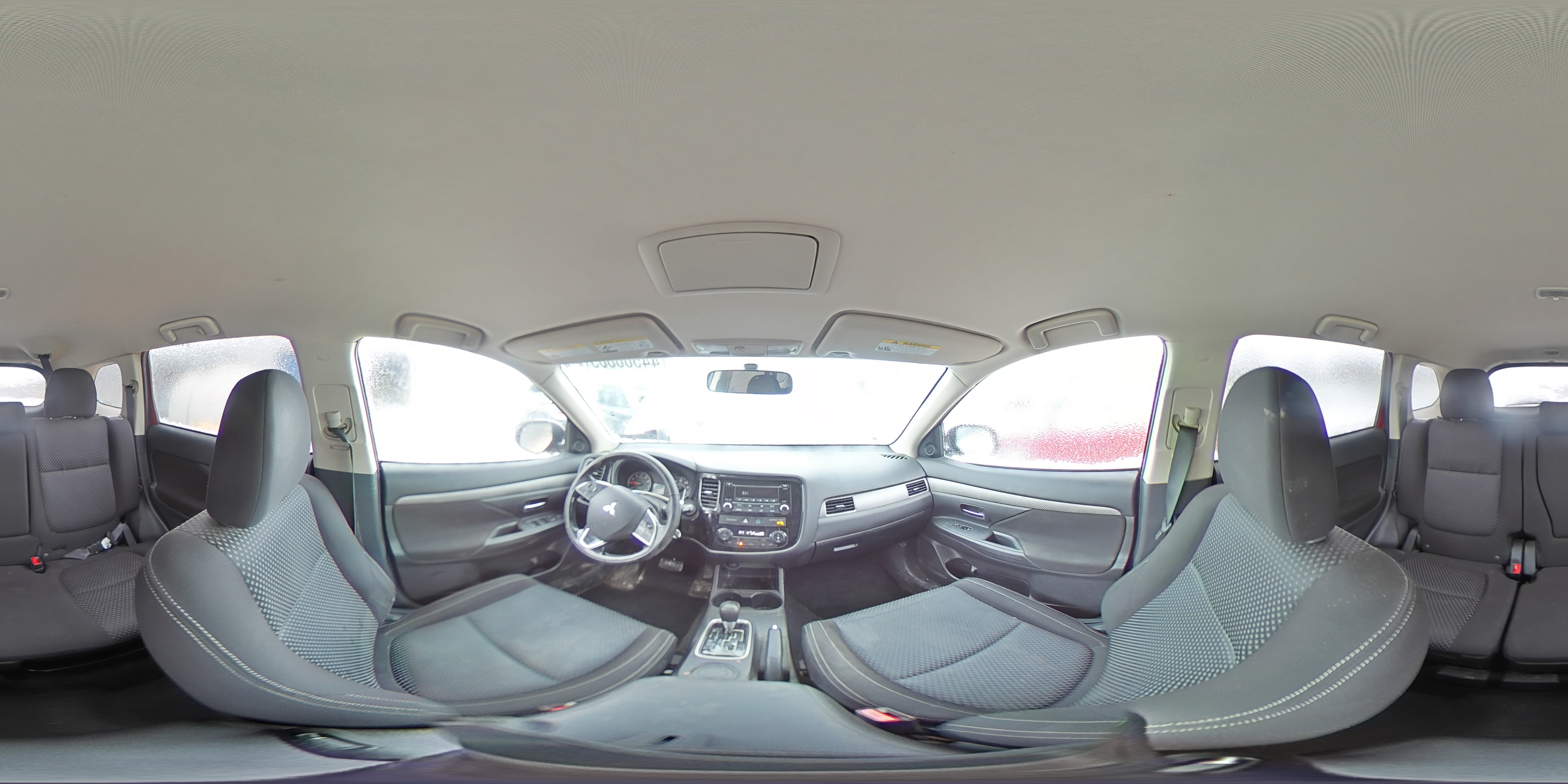 2016 Mitsubishi Outlander - Image 15