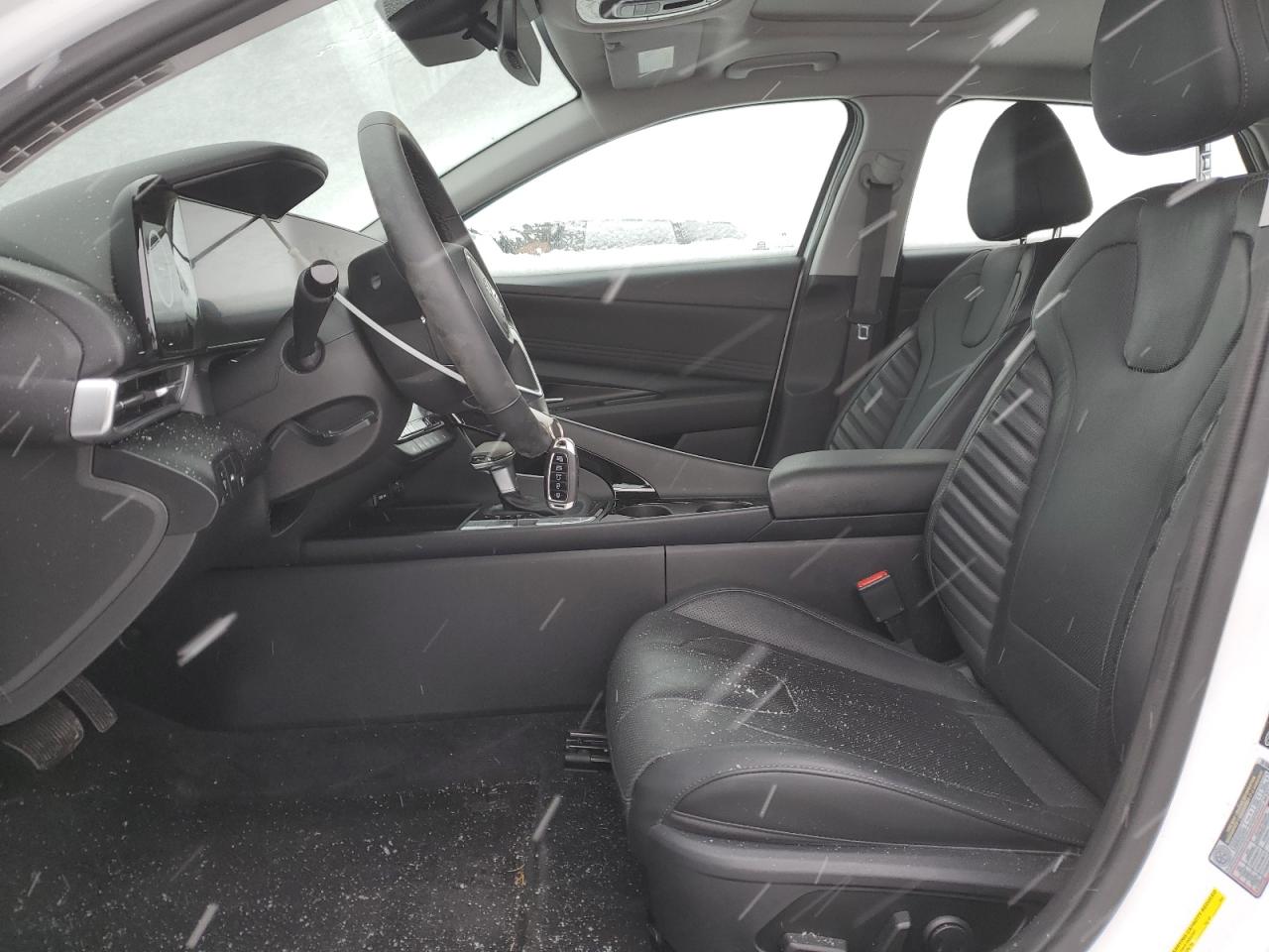2021 Hyundai Elantra - Image 7