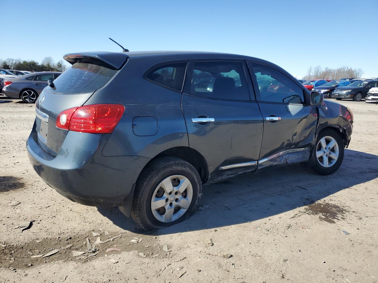2012 Nissan Rogue - Image 3