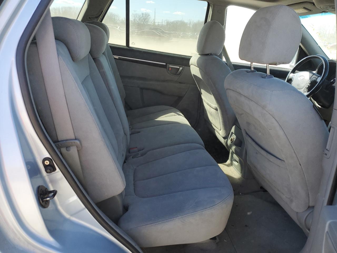 2008 Hyundai Santa Fe - Image 11