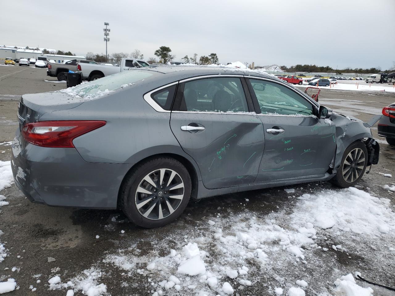 2018 Nissan Altima - Image 3