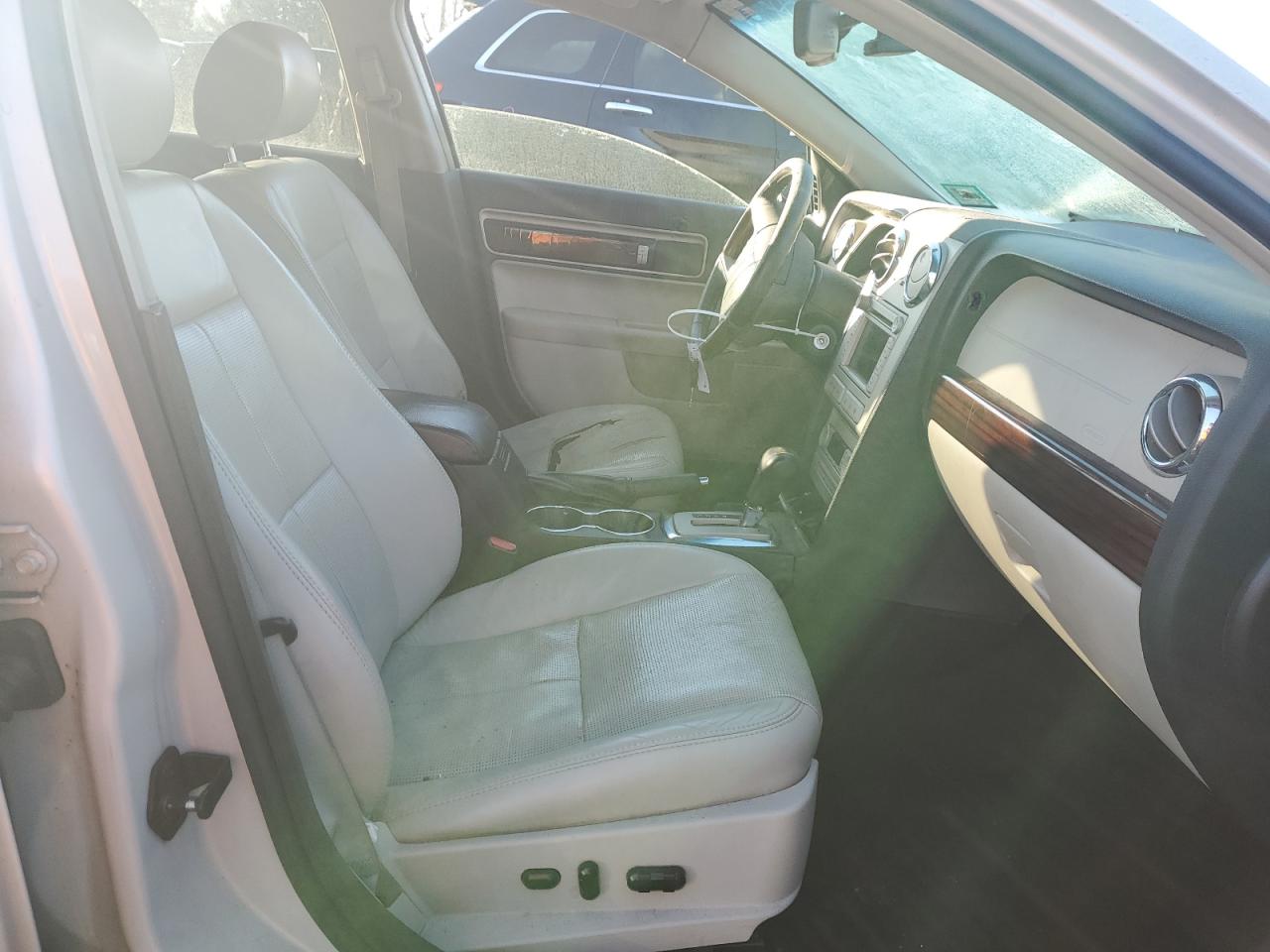 2007 Lincoln MKZ - Image 7